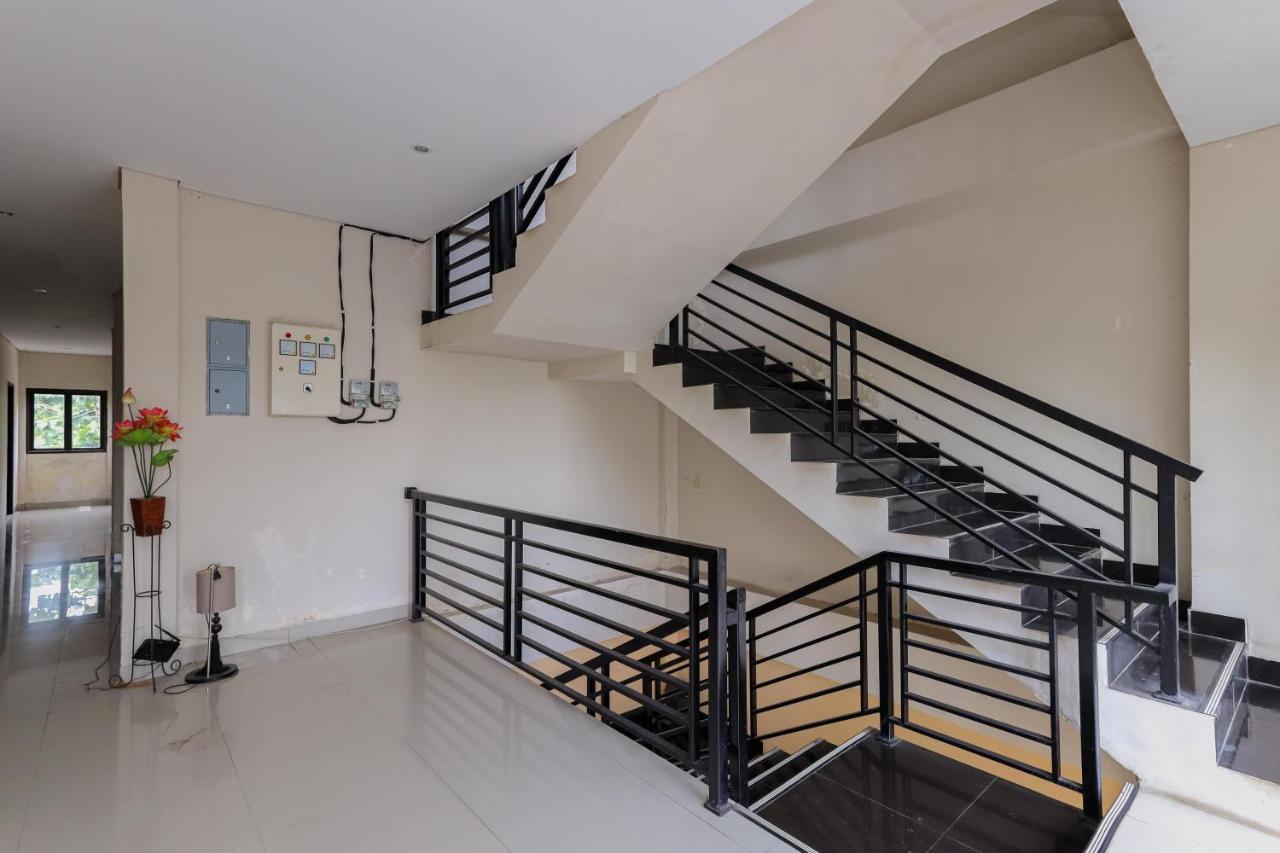 Urbanview Hotel Wg Jimbaran Bali Ungasan Esterno foto