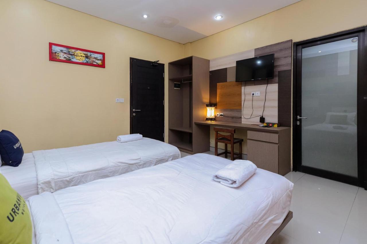 Urbanview Hotel Wg Jimbaran Bali Ungasan Esterno foto