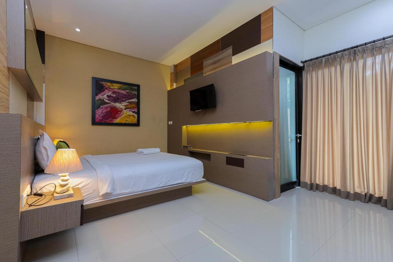 Urbanview Hotel Wg Jimbaran Bali Ungasan Esterno foto