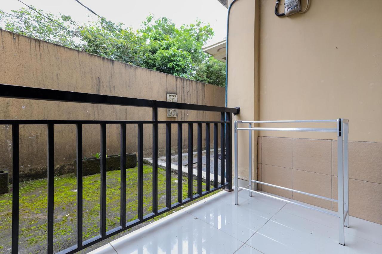 Urbanview Hotel Wg Jimbaran Bali Ungasan Esterno foto